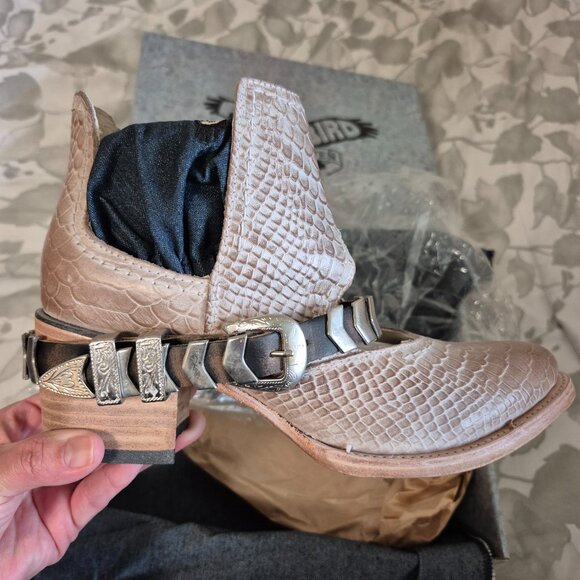 Blade Taupe Croco Size 8 Freebird by Steven NWT - Picture 2 of 9